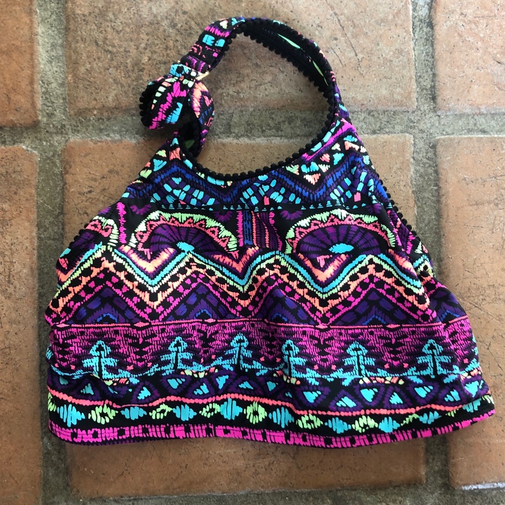 Swimsuit Top *Bundle 4 $5 items for $15*
